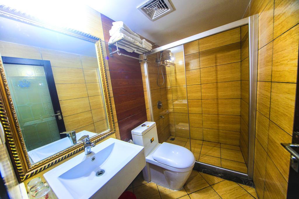 Fawlty Towers Hotel Yangshuo Εξωτερικό φωτογραφία