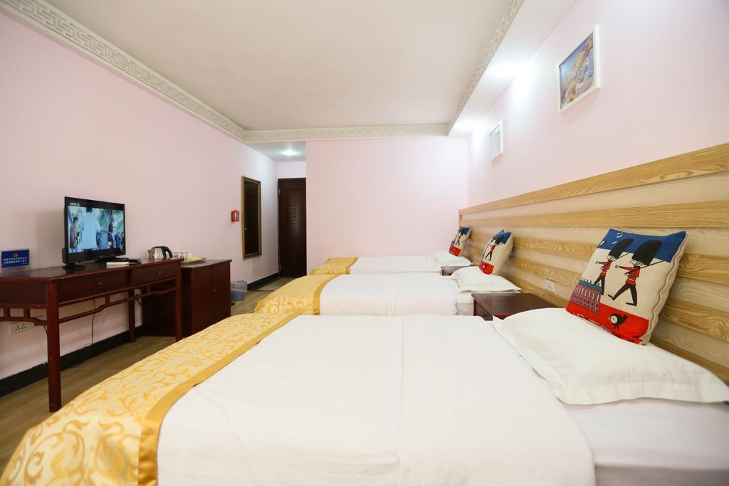 Fawlty Towers Hotel Yangshuo Εξωτερικό φωτογραφία
